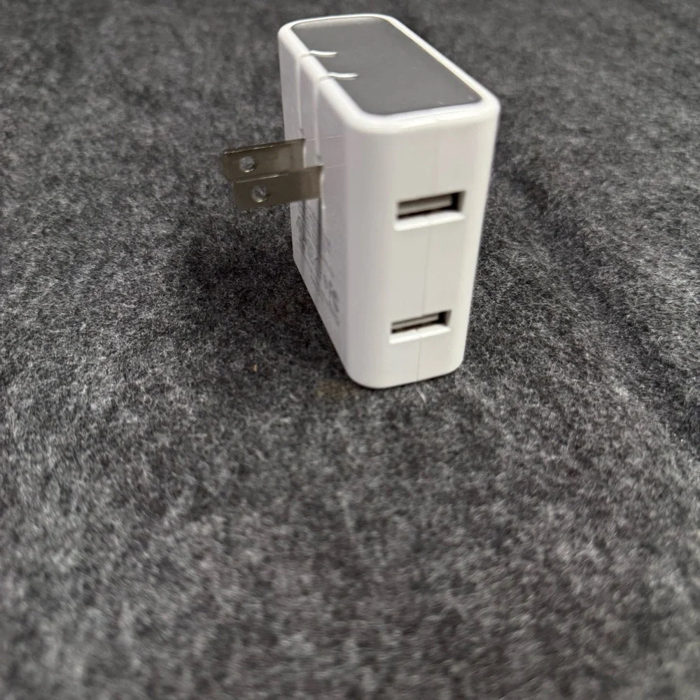 Ubiolabs White USB Wall Charger